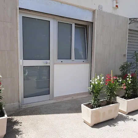 A Casa Di Michele, Bilocale A 2 Minuti Da Pizzomunno Appartamento *